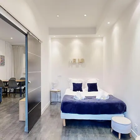 Bluestay 63 - Cozy, Centre Διαμέρισμα *