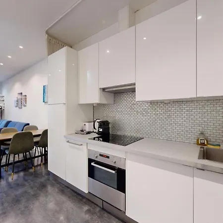 Bluestay 63 - Cozy, Centre *