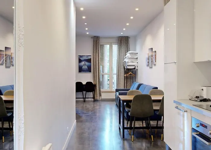 Bluestay 63 - Cozy, Centre Apartamento *