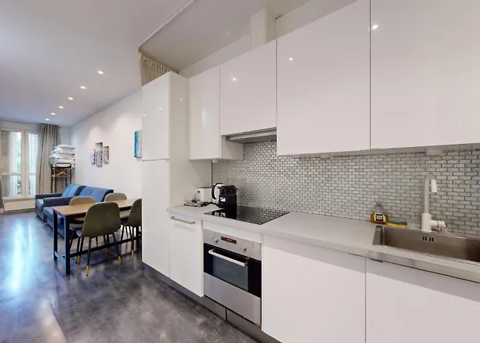 Bluestay 63 - Cozy, Centre *